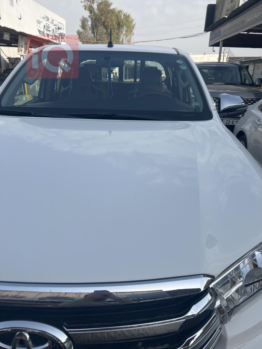 تويوتا هايلوكس